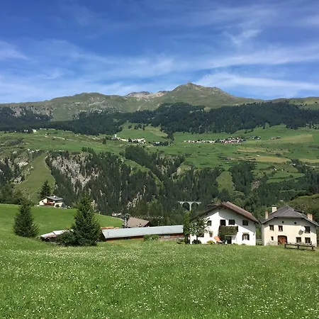 Apartment Ferienwohnung Chasa Craps Tarasp